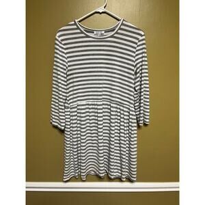 A Dip of Darling Gray and White Mini Dress